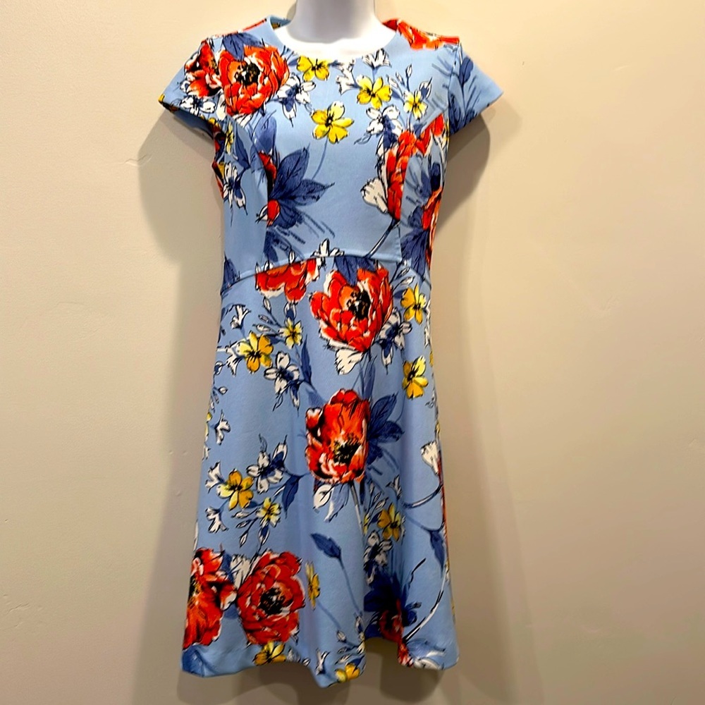 Vince Camuto Floral Dress. Size 4.